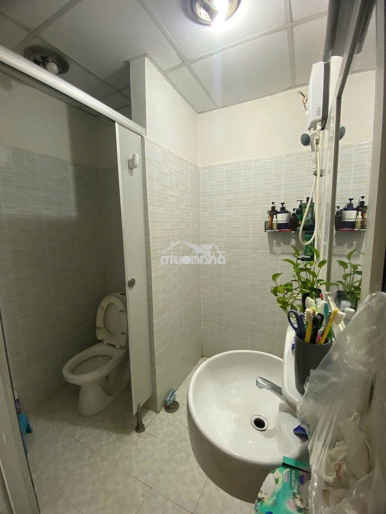 Cho thuê căn hộ rộng - thoáng đẹp - còn mới - 4