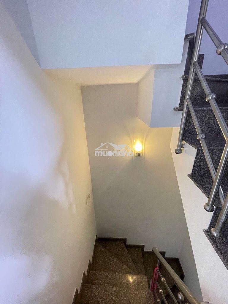 Bán nhà 4 tầng ở p11 - 42m² - 4pn - nhỉnh 5 tỷ  - 3