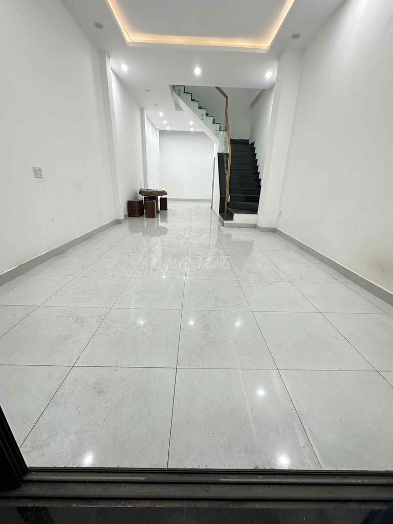 Bán nhà tỉnh lộ 10 - chợ bà hom- 4 x 14 m. 2 tầng. đường xe hơi 8m - 2