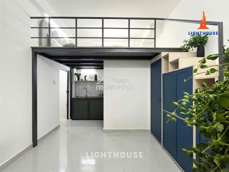 Chính chủ: gác ban công giếng trời dương quảng hàm - đh văn lang