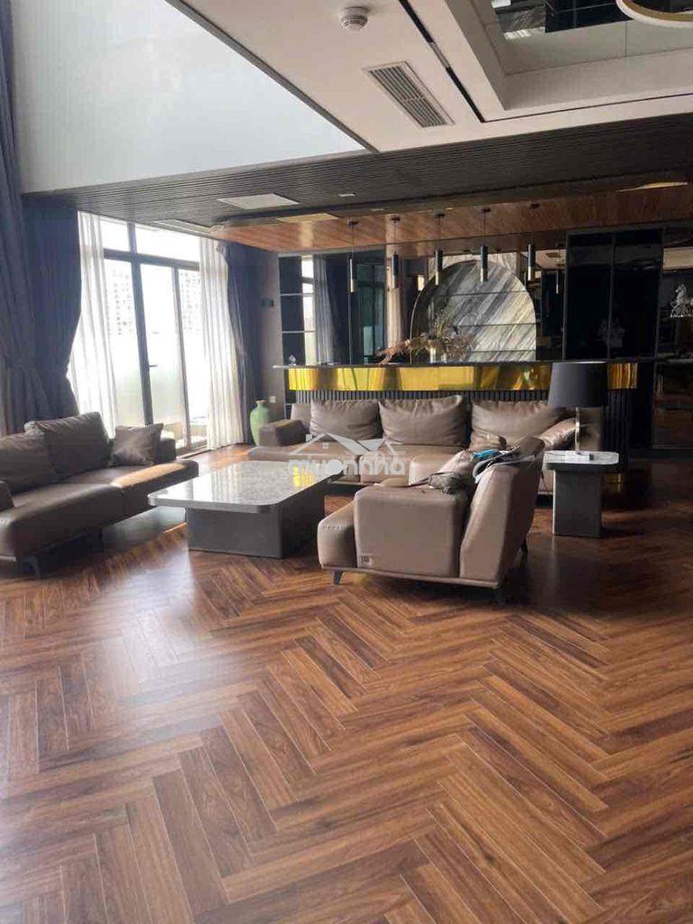 Căn hộ 251 m2 3 ngủ duplex tháng 9 vào ở