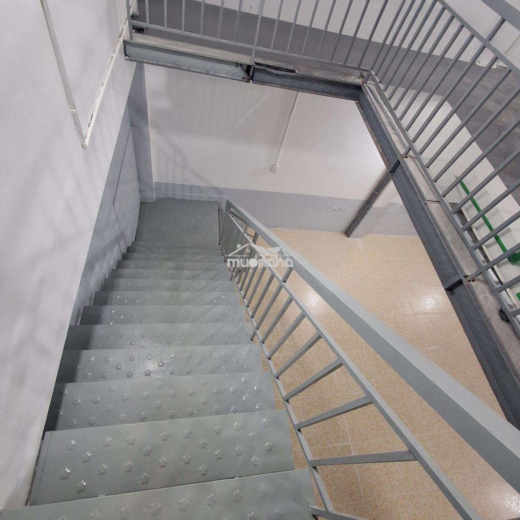 Cho thuê nhà + kho 400m² giá 15trieu - 2