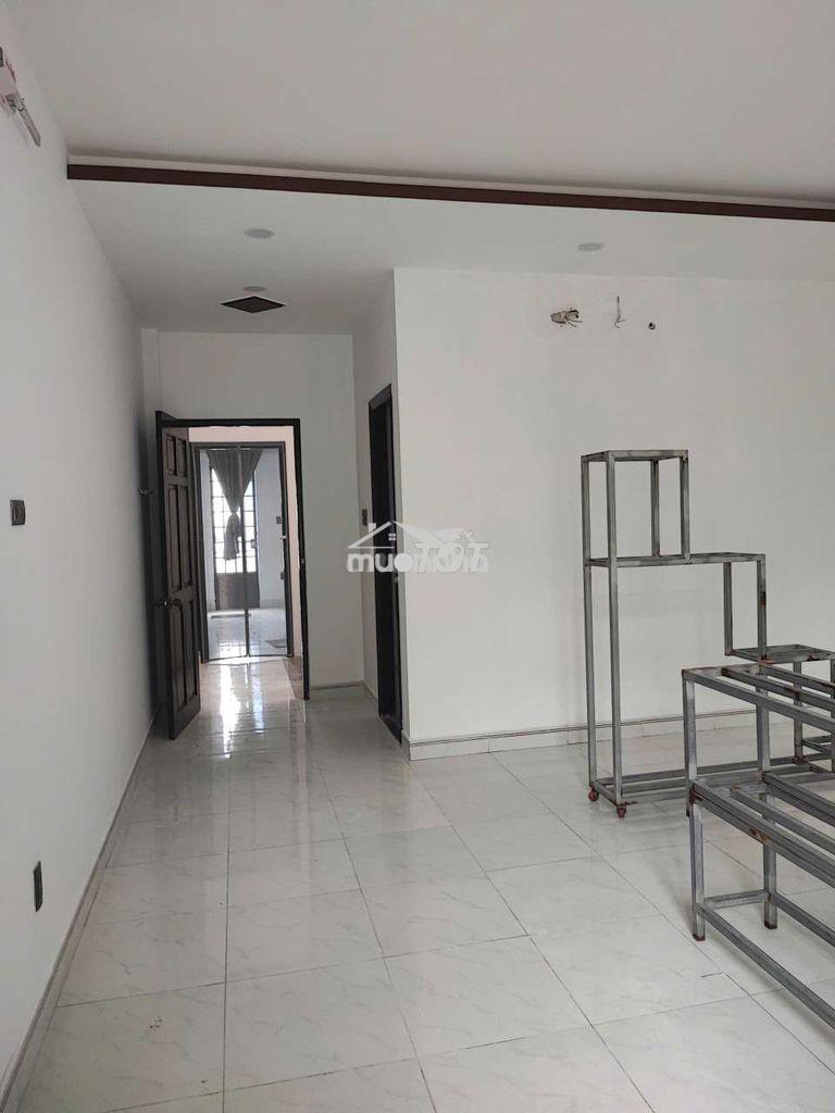 Chính chủ - nhà khu họ lê - 5x18 - 3 tầng - 4pn-4wc_ giá rẻ - 3