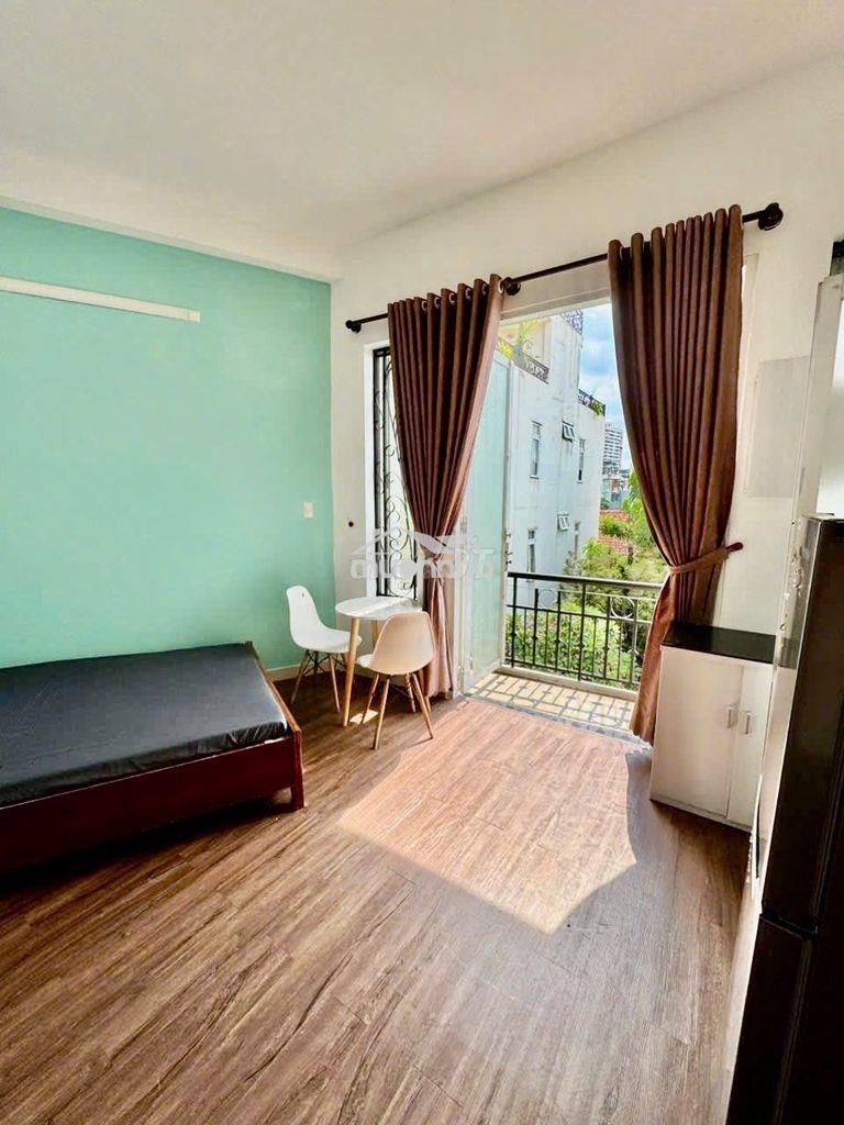 Chdv full nội thất, ban công - lê văn sỹ, q3 chỉ hơn 6tr