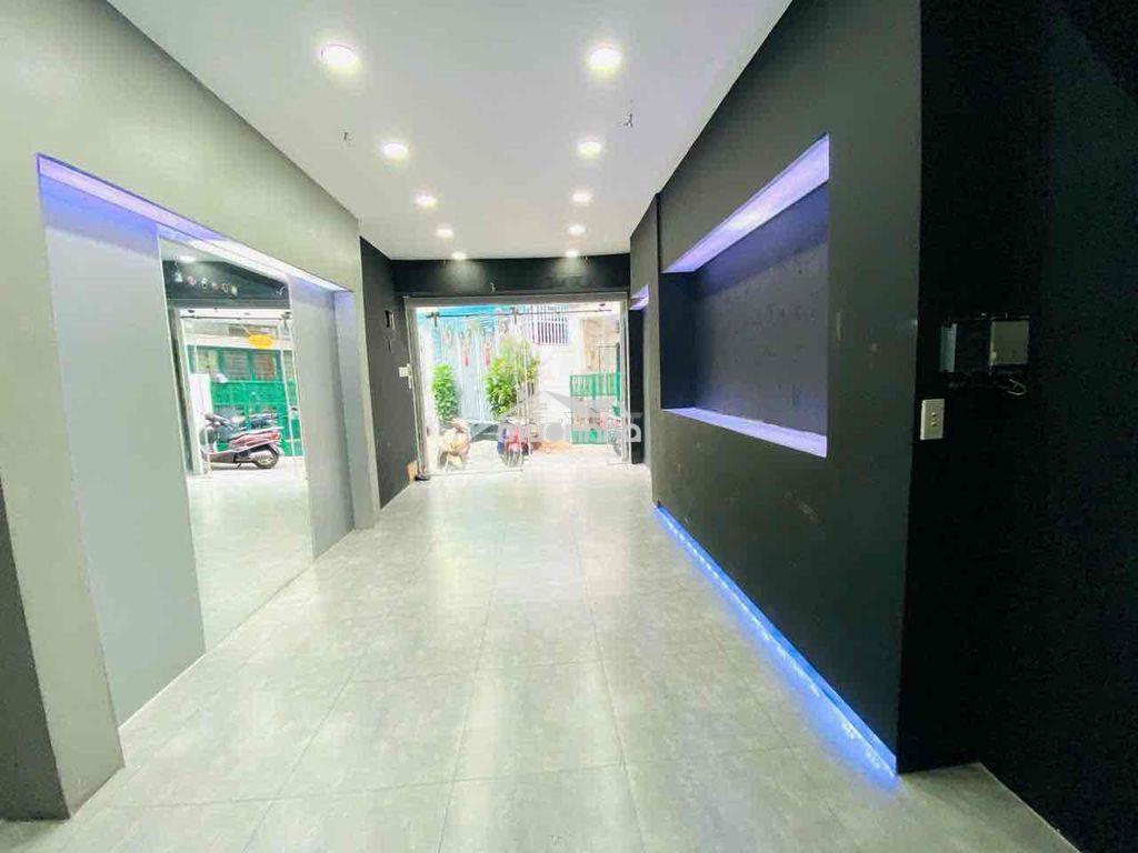 Sát mặt tiền lê văn sỹ quận 3 - 2pn 2wc / ngang 4,1 - 2