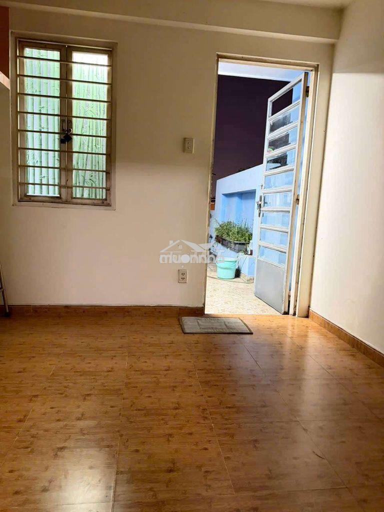 Nhà mặt tiền lê lâm 4x18m 3 lầu, 4pn, giá rẻ 15 triệu - 3