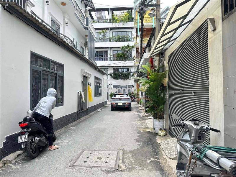 Nhà mới đẹp cho thuê hẻm xe hơi