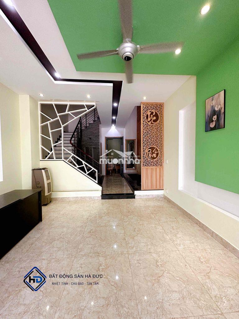 Nhà 3 lầu 5x25 có nội thất đối diện ubnd quận 12