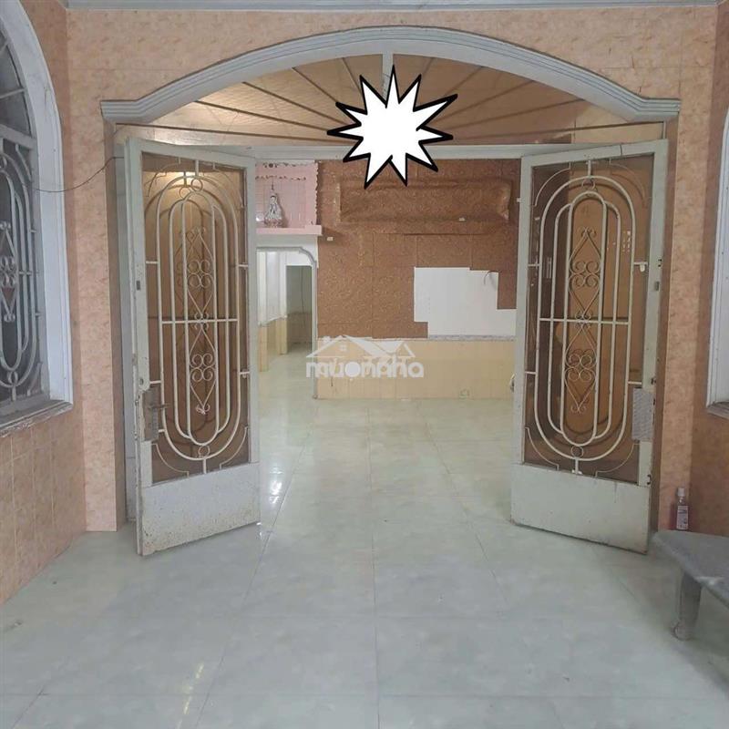 Cho thuê 2 căn nhà mặt tiền giá 4 triêu gần cầu vươth ql 50