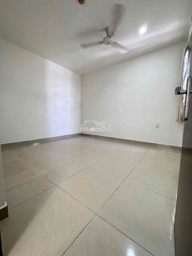 Chủ bán lầu 2 giá 3,190 gần 70m2 sổ hồng có sẵn dt 62m2 +7m2 sân nt du - 2