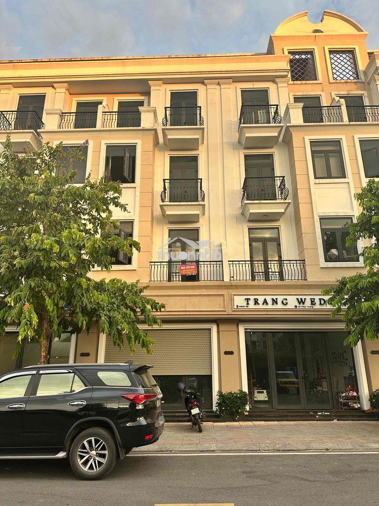 Cần bán nhanh căn siêu vip giá bao nét toàn khu đô thị