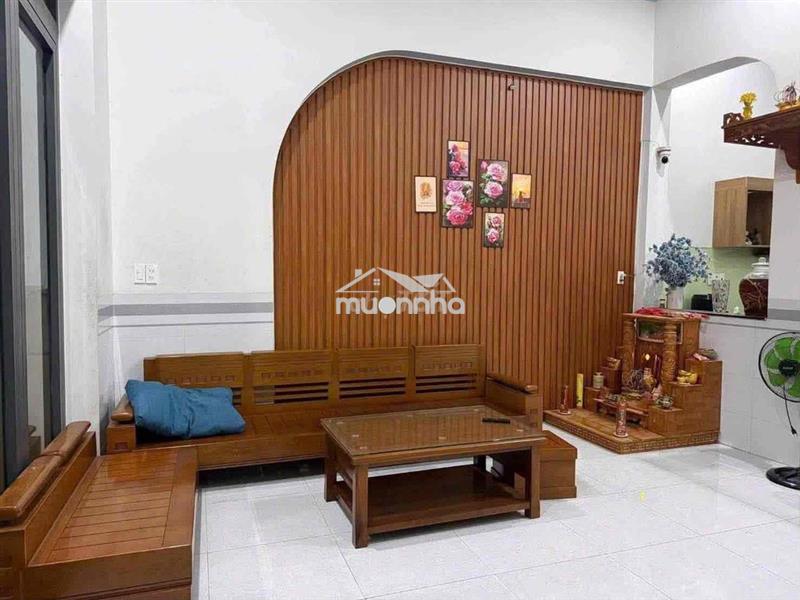 Nhà xây tâm huyết 1 chủ chuyển chổ ở nên bán nhà siêu ngon kp vườn dưa