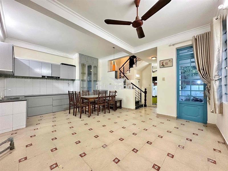 Cho thuê nhà nguyên căn 4pn giá rẻ 200m2 - sân vườn khu bàu cát