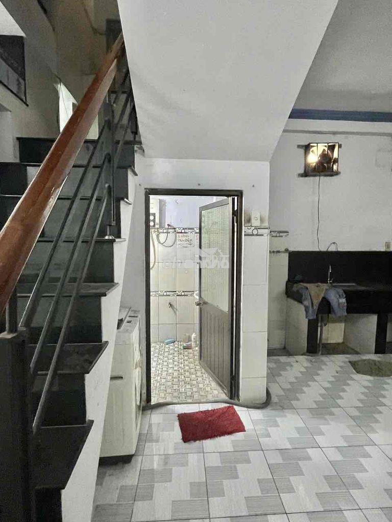 Cho thuê nhà mặt tiền hẻm huỳnh tấn phát (4x15m)  2pn - 2wc - 4