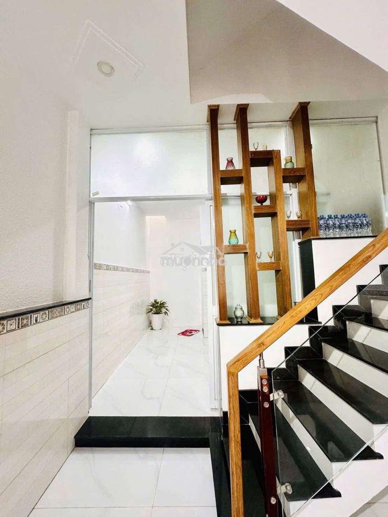 440/3 nguthị thậpvới lê văn lương lotte q7 hẻm 7m.dt.4x17 m 2 lầu 3 pn - 4