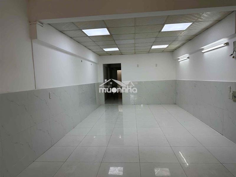 Chỉ 4,7 tỷ – sở hữu nhà mặt tiền đường bờ bao htx phong phú, xã bình h