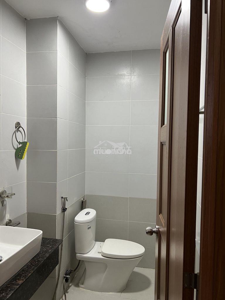 Chính chủ cho thuê phòng đẹp 30m2 ngay đại học uef 6.8tr/tháng - 4