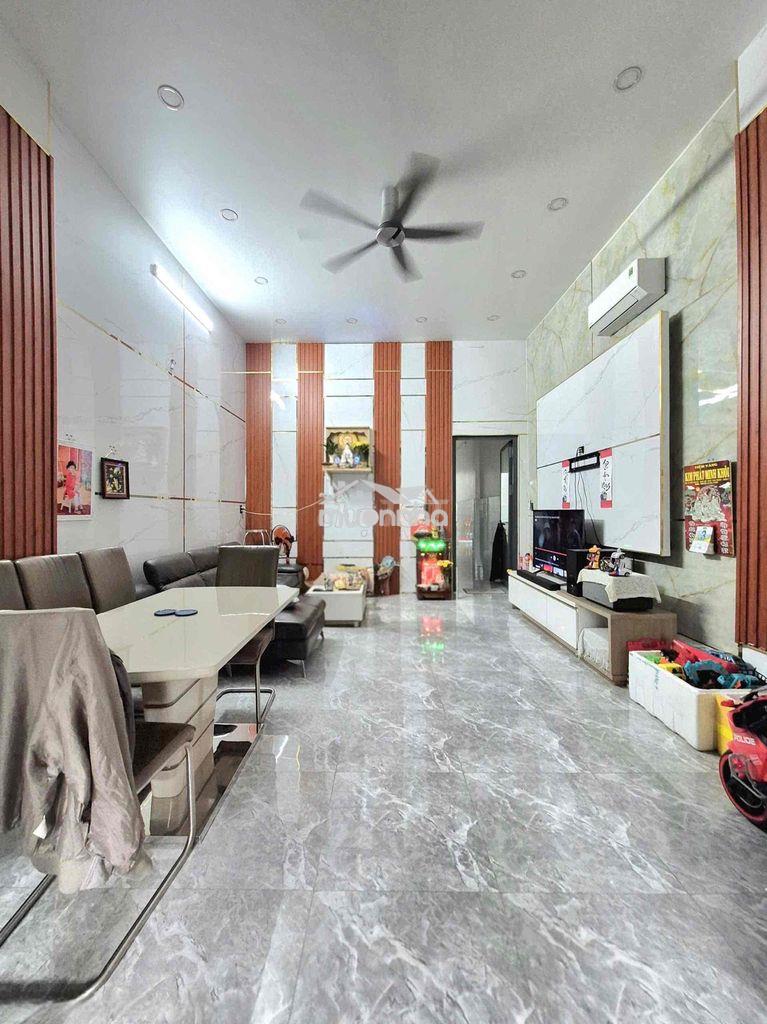 Cho thuê nhà nguyên căn 2pn dt 5x20 nhà trệt có 3 máy lạnh