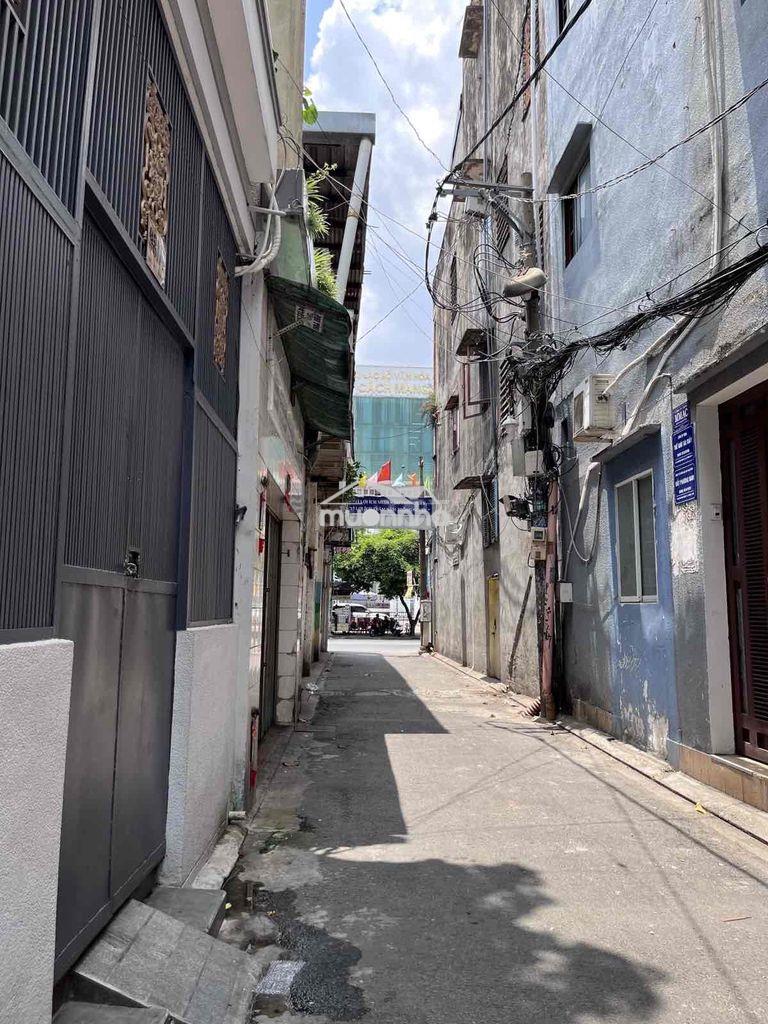 Nhà 4 tầng đúc chắc chắn 4.2x20m vuông ngay trung tâm tân bình