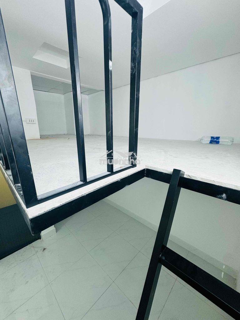 Chdv tên lửa trống ở ngay - 3