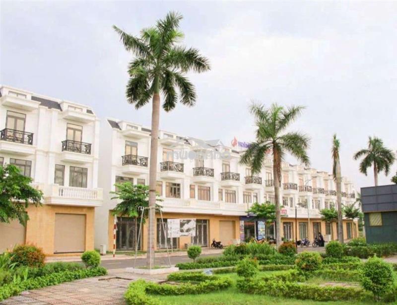 Cho thuê nhà 2 lầu phú chánh