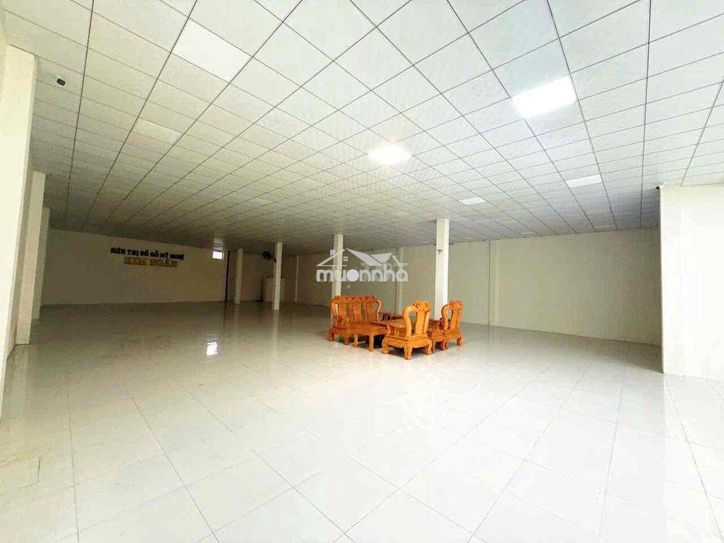 Cho thuê mb & kho xưởng (750m2) - đường nhựa 8m - trảng dài - giá: 30t - 3
