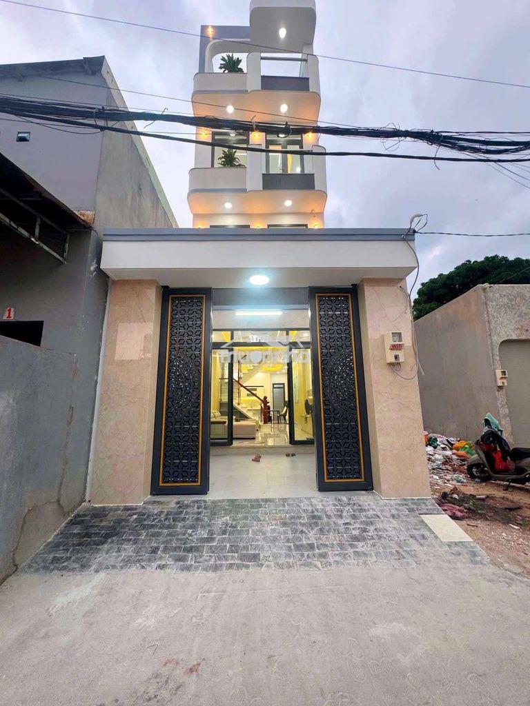 Nhà 4 tầng btct mới đẹp – 73m² – hẻm ô tô thông thị trấn – sát chợ hm