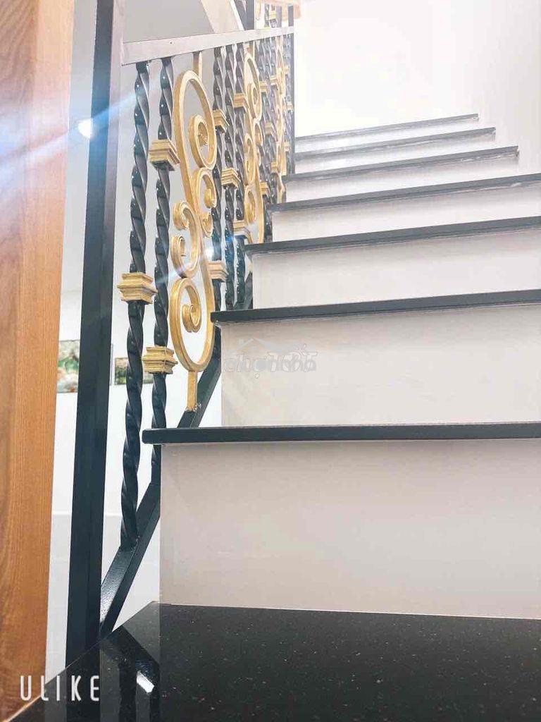 Chính chủ bán nhà 1 trệt 1 lầu - mới tinh - 4
