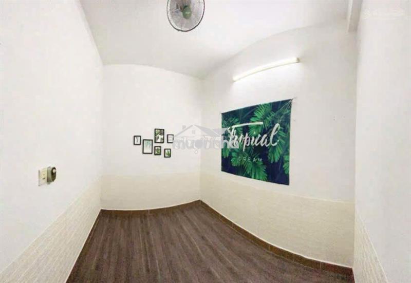 Nhà mt linh trung,t+l, 03pn, giá : 15tr/ thag