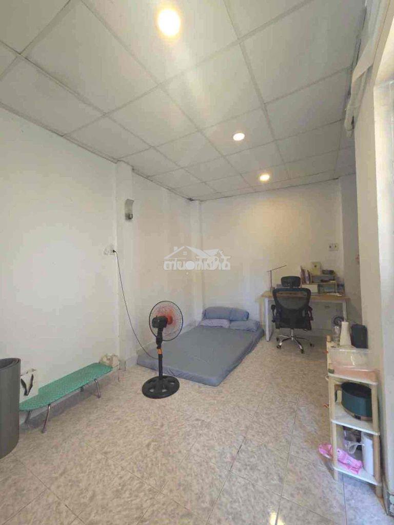 Nguyễn thị minh khai - 3 tầng btct - 3 tỷ - 3