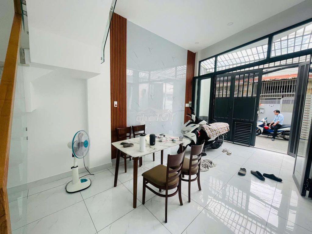 Cần cho thuê nhà nc mới 2 mt - 4