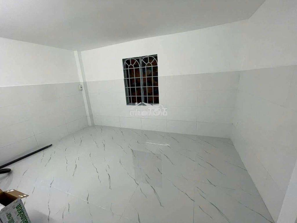Cho thuê nhà hẻm phạm thế hiển p6 dt 3.3 x10m . giá 10 /tháng chốt - 2
