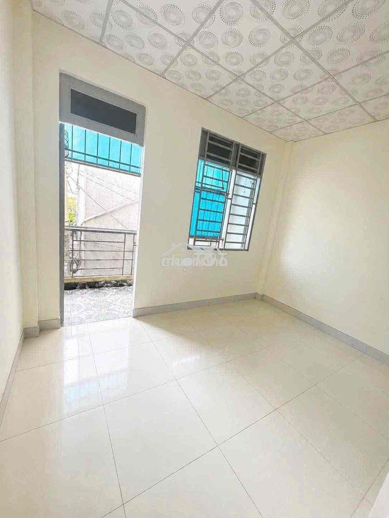 Bán nhà hẻm xe hơi, 3.8 ty - 30m2, kế bên đầm sen - 3
