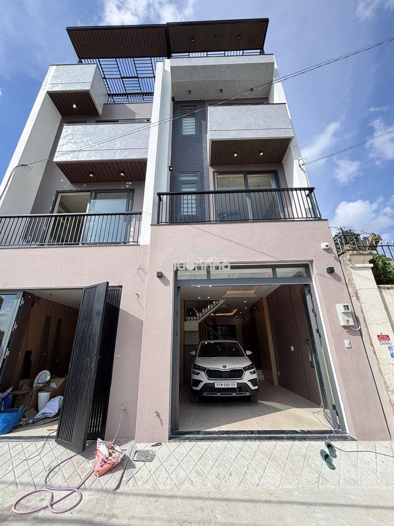 Nhà phố mới xây dựng (4x13)m 1 trệt 3 lầu có sân để ô tô đường apđ33