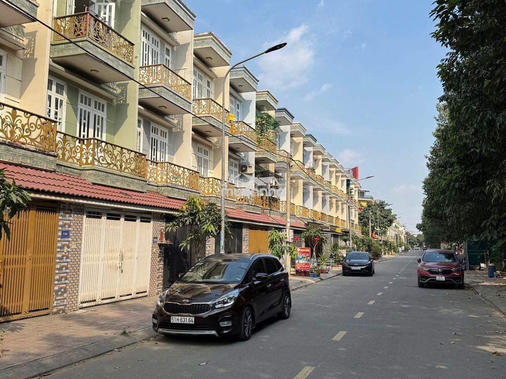 Bán nhà dĩ an ngay kcn tân đông hiệp b phú mỹ hiệp, 3 tầng, 4.3 tỷ - 2