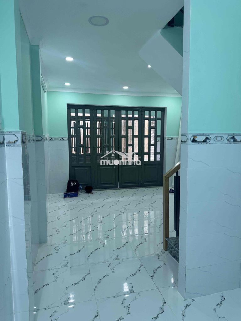 Nhà mới nguyên căn gần metro q12