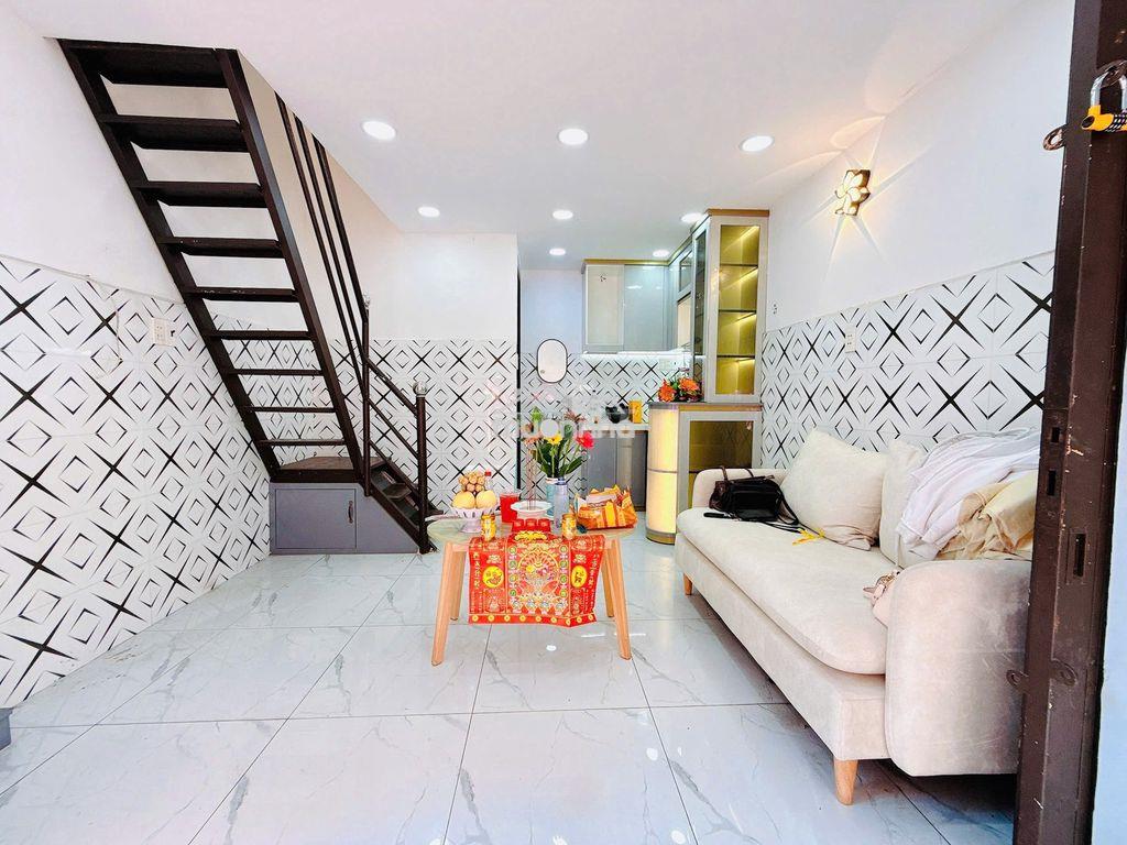 Cho thuê nhà nguyên căn hxh q6 cách 1 căn, 3 tầng, 2pn, giá 7.5 triệu - 2