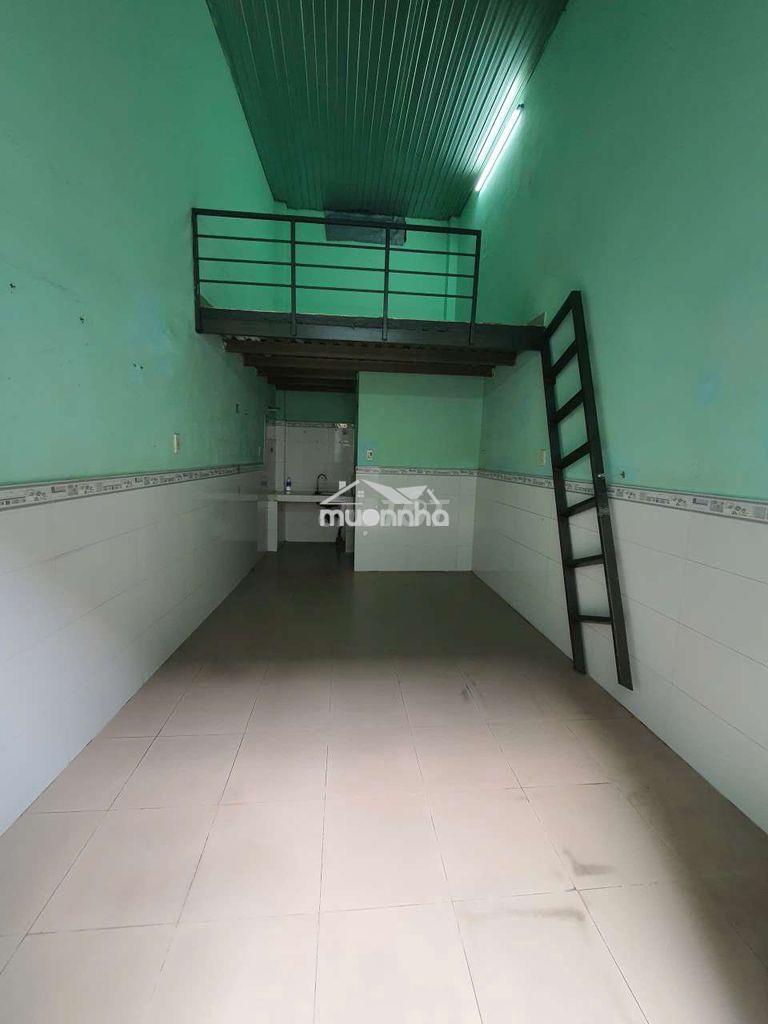 Phòng trọ đỉnh nước giá nhà nước 3x6 1lửng 1pn 1wc