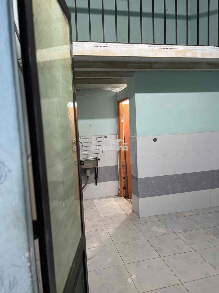 Phòng trọ 2t3 cách măt tiền 50m - 4