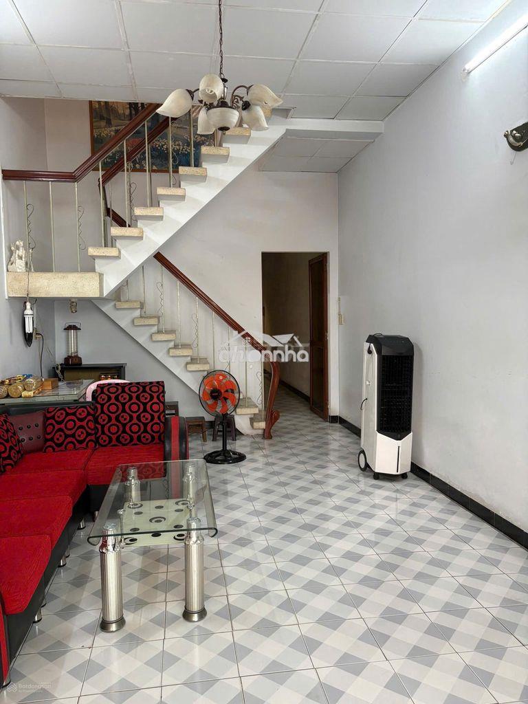 Nhà cần bán gấp