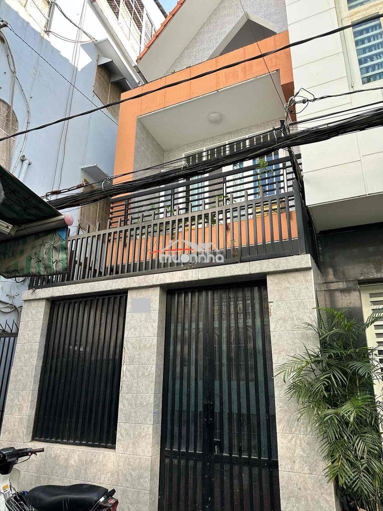 Bán gấp nhà:4,2x24,3lầu mặt tiền hẻm 4m, lê thị riêng, bến thành,hcm