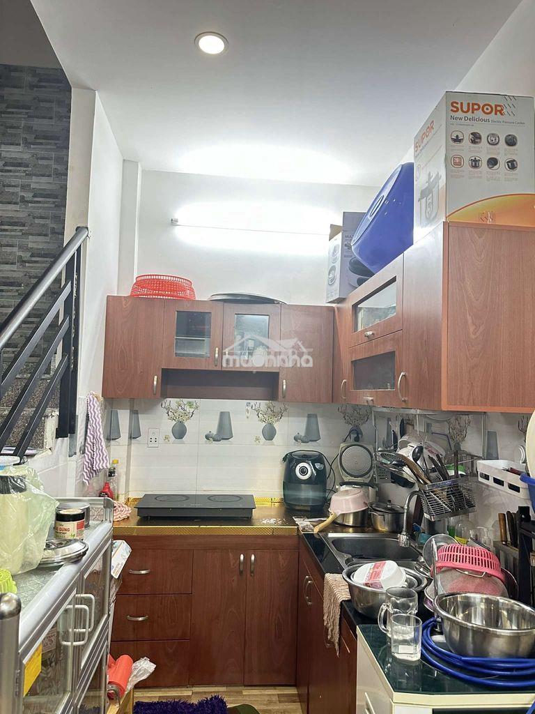 Cho thuê nhà mới dọn full đồ. hẽm 3gác nguyễn duy.dt 4.5 x 10.giá 11tr - 3