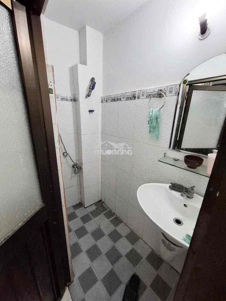 Cho thuê nhà mặt tiền hẻm xe tải - 3