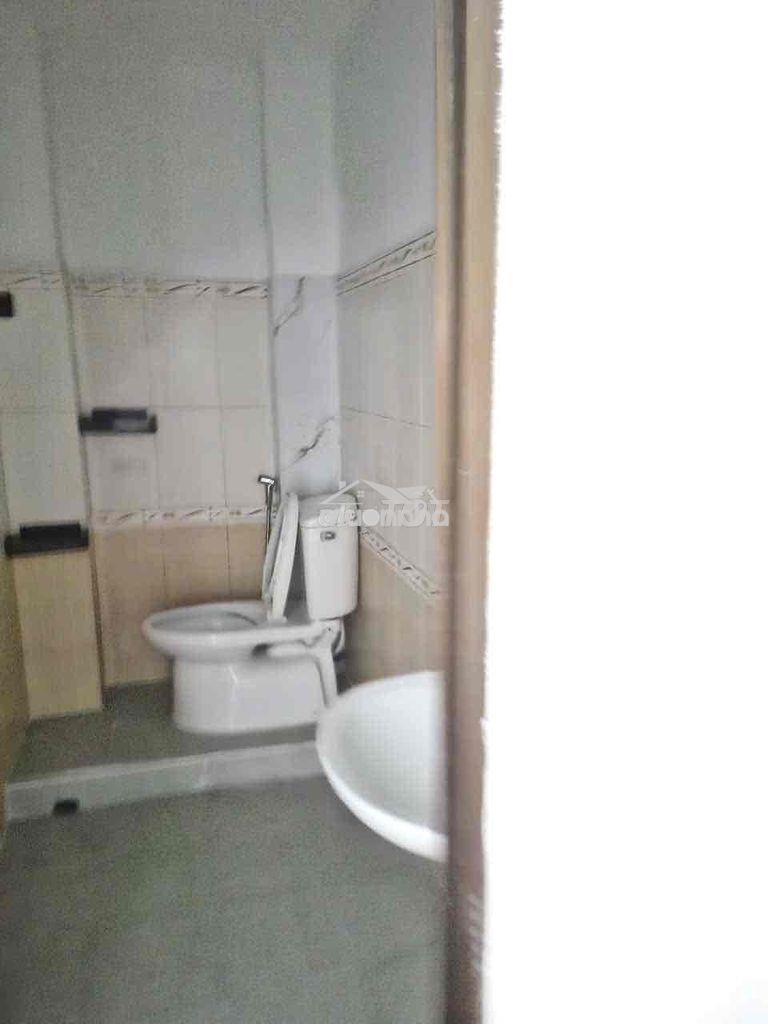 Nguyên căn hẻm cách mt phạm văn hai 20m( 4x9m 2 lầu st 3pn 3wc) - 4