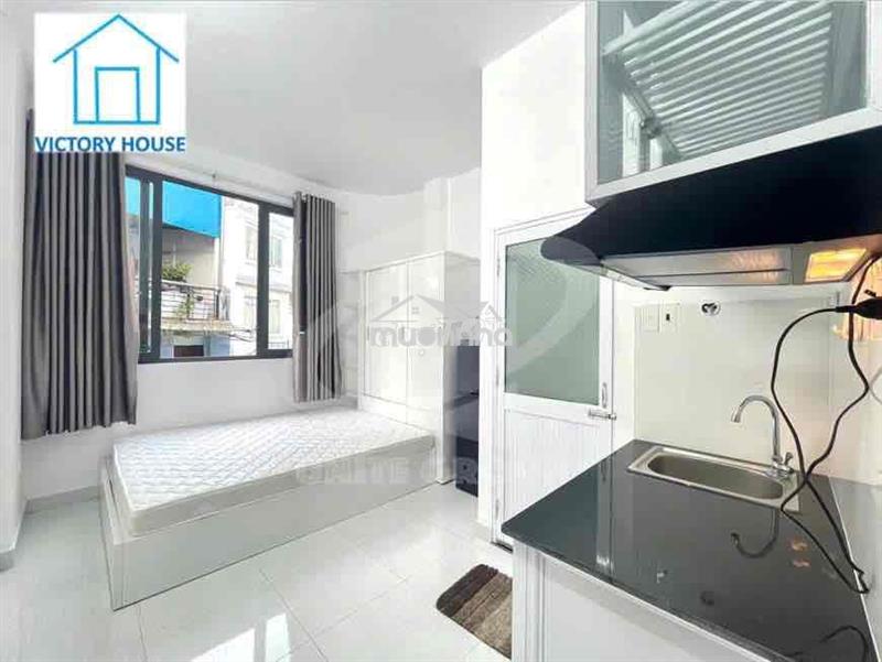 Cho thuê studio cửa sổ trời full nội thất ngay trung tâm quận 1