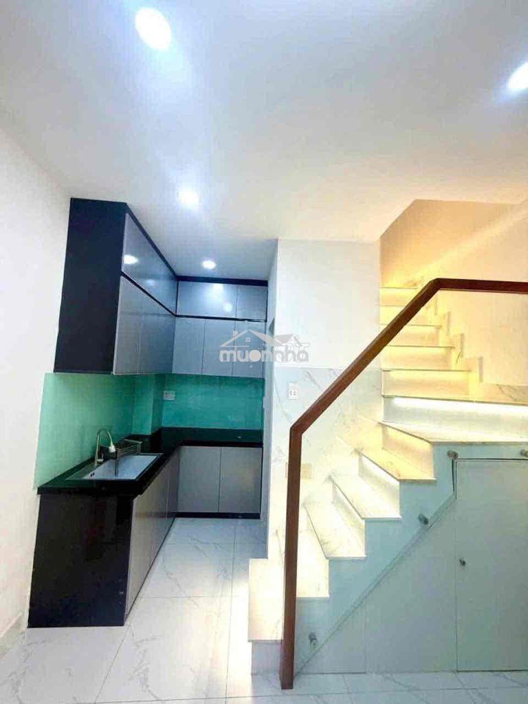 Nhà lạc long quân - quận 11 - 2