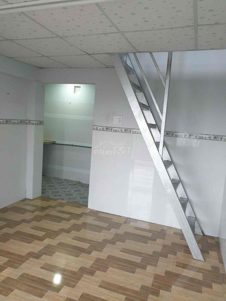 Phòng trọ 17m2 có gác,460/6 kha vạn cân, phường hiệp bình chánh cũ.