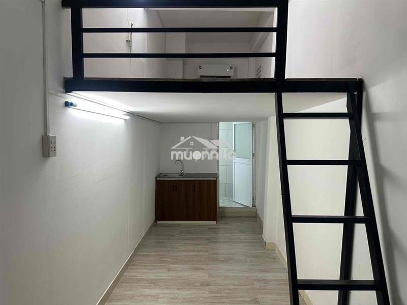 Phòng máy lạnh .gác .wc riêng.không chung chủ .giờ giấc tự do..xe fre