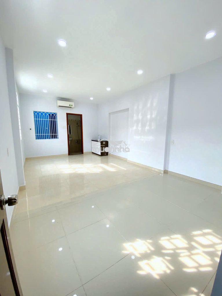 Phòng 35m2 sẵn máy lạnh phường 15 tân bình - 3