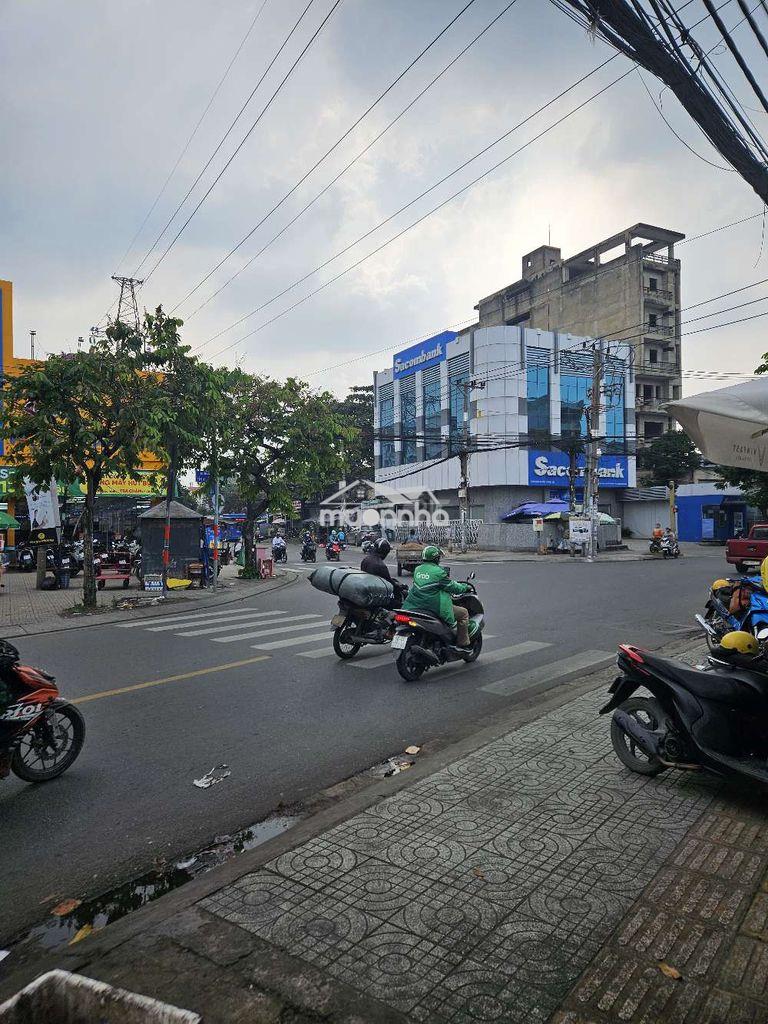 Nhà mặt tiền tỉnh lộ 10 kinh doanh mua bán